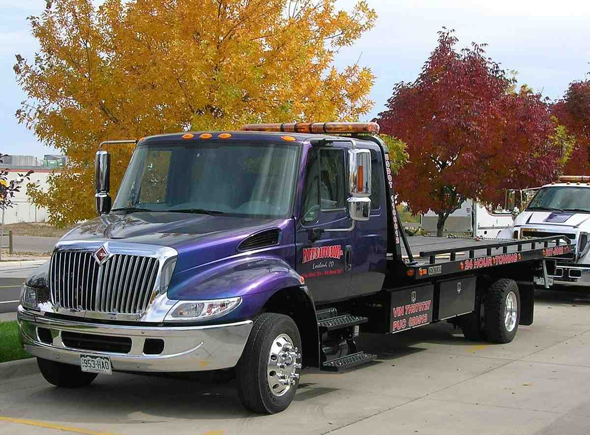 Flatbed Tow Truck